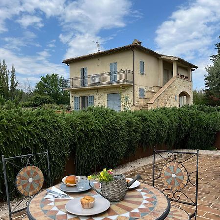 Agriturismo Qui e Ora Bevagna Exterior foto