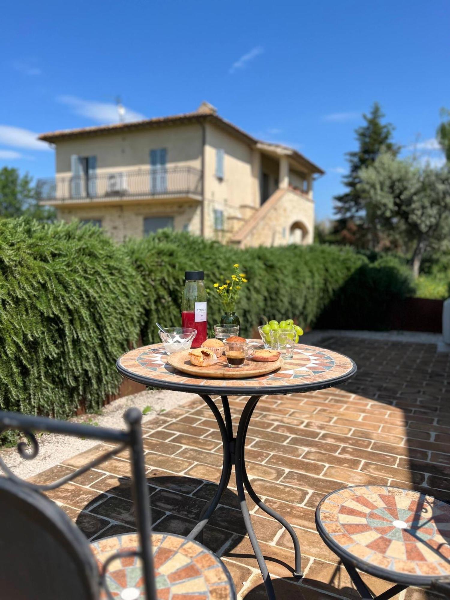Agriturismo Qui e Ora Bevagna Cameră foto
